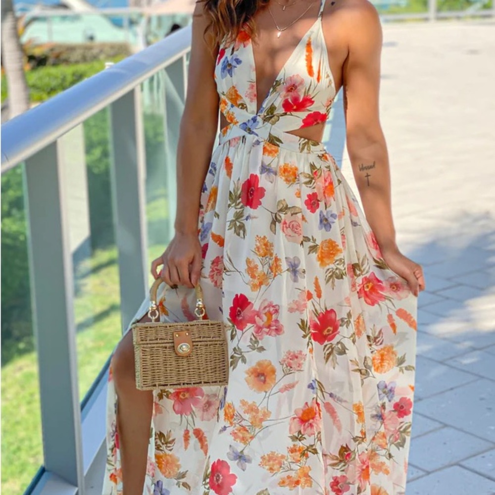 Papaya White, Red, Pink floral Sleeveless Maxi Sundress | Size Large